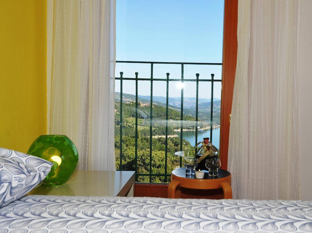 Castel di Casio B&B Borgo Massovrana الغرفة الصورة